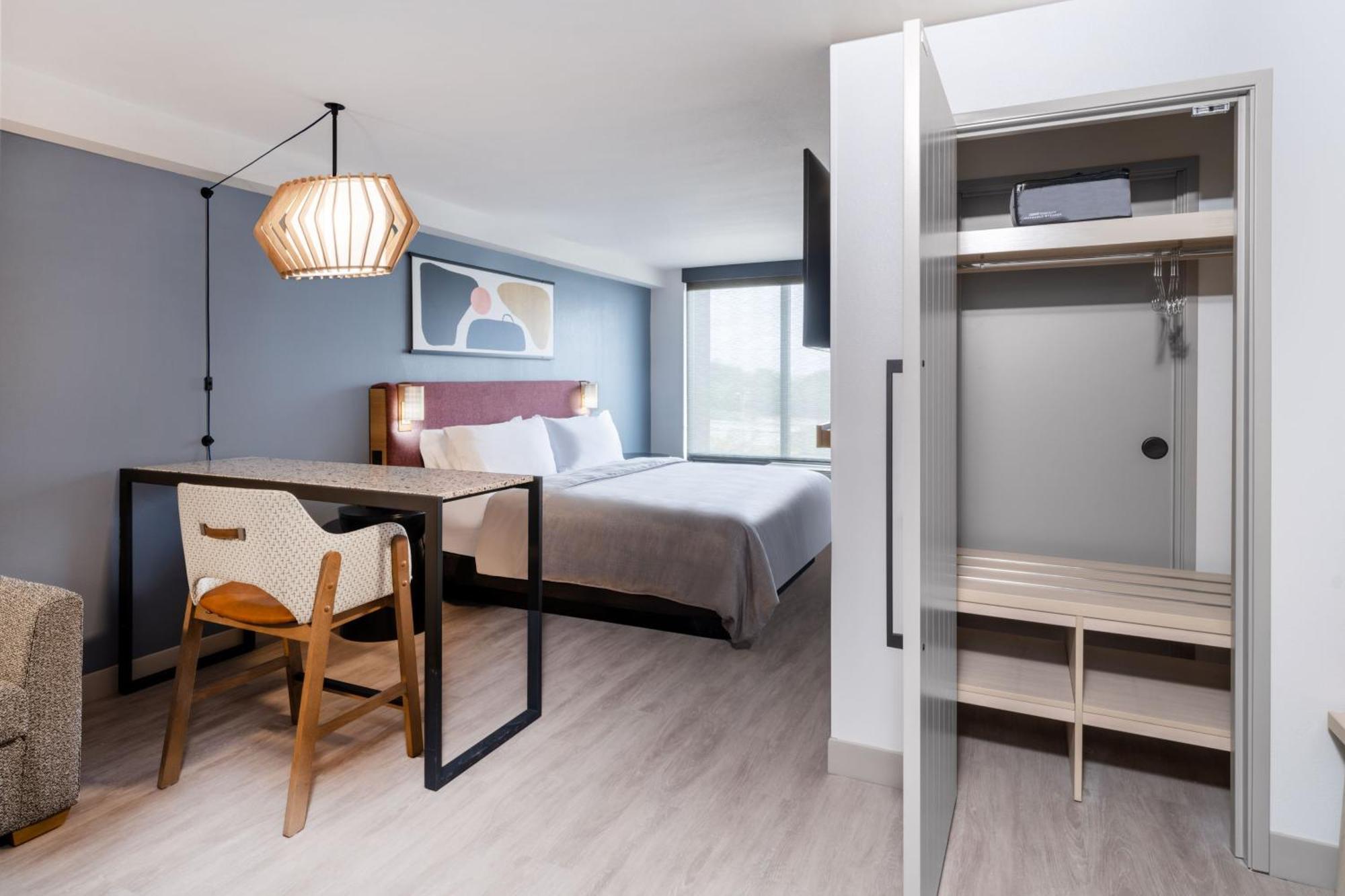 Atwell Airport By Ihg Hotel Austin