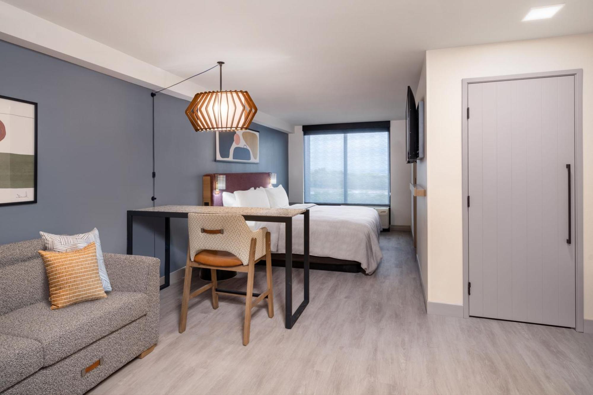 Atwell Airport By Ihg Hotel Austin