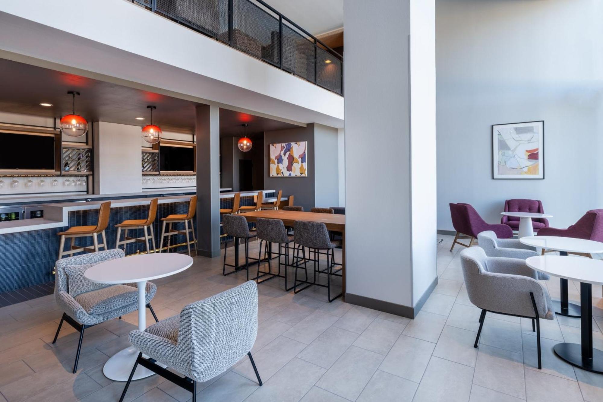 Atwell Airport By Ihg 3*