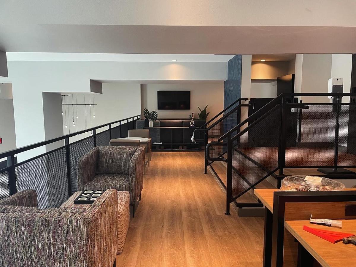 Atwell Airport By Ihg 3*
