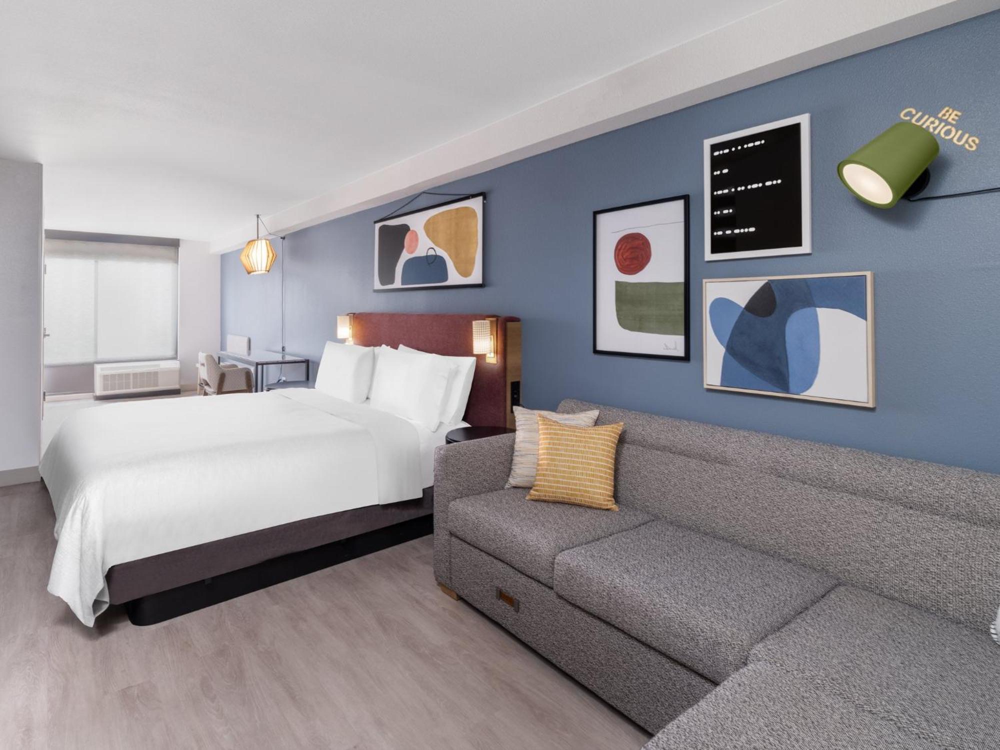 Atwell Airport By Ihg Hotel